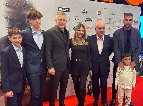 Edward Iordanescu with his family